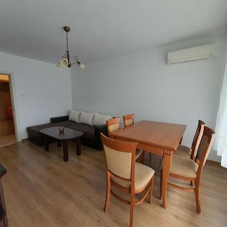 Апртамент Чайка Бл.17 Varna Buitenkant foto