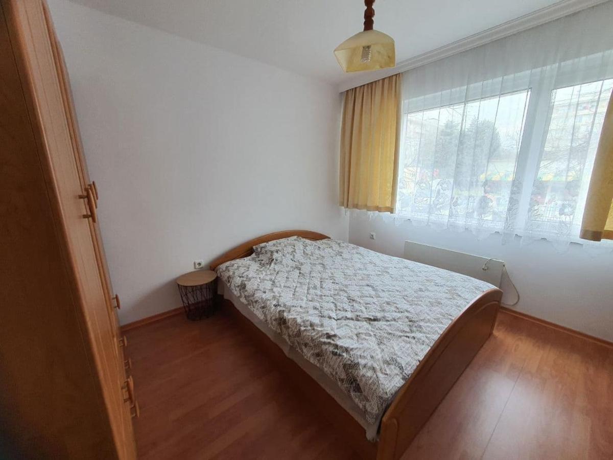 Апртамент Чайка Бл.17 Varna Buitenkant foto
