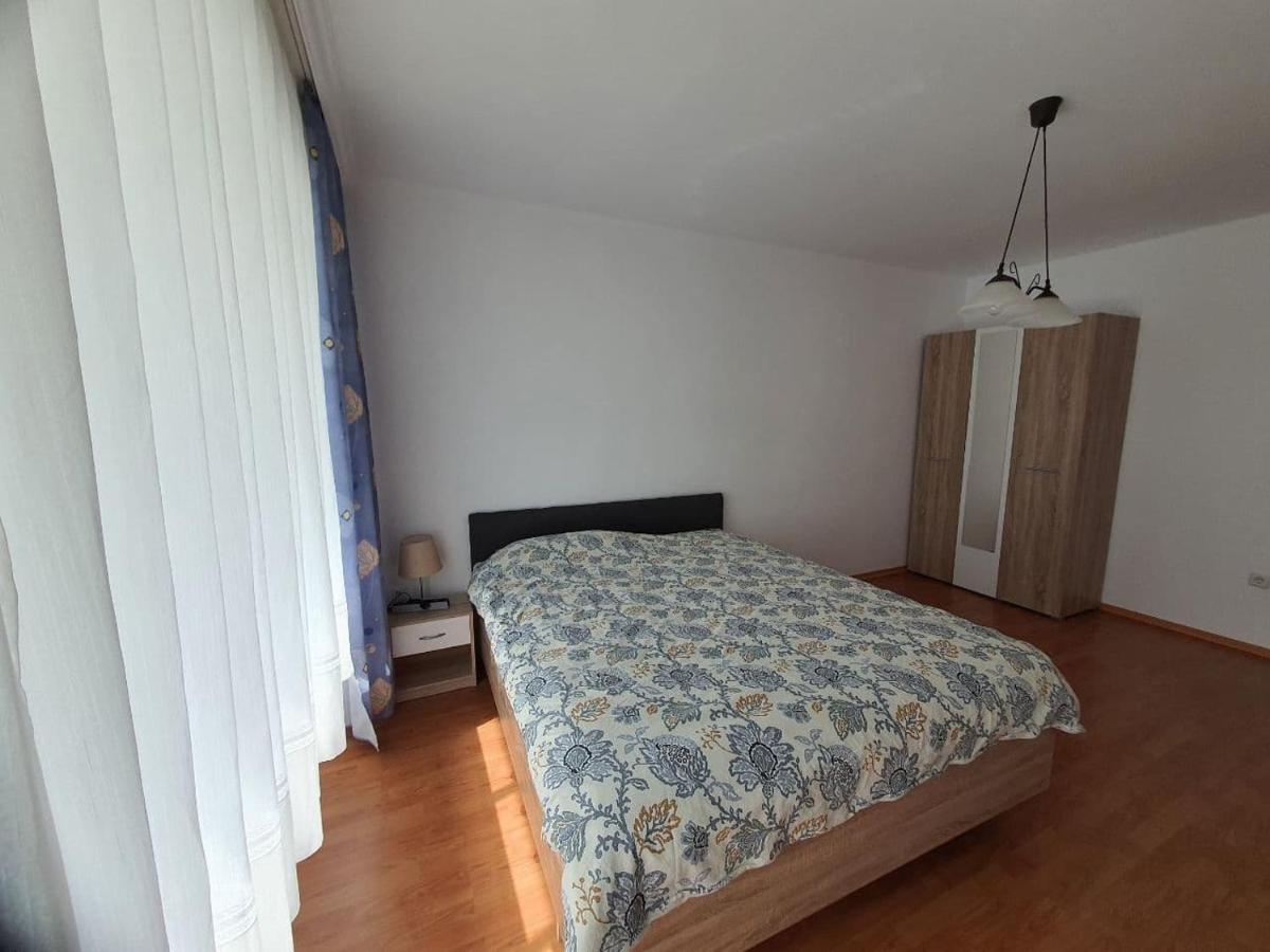 Апртамент Чайка Бл.17 Varna Buitenkant foto