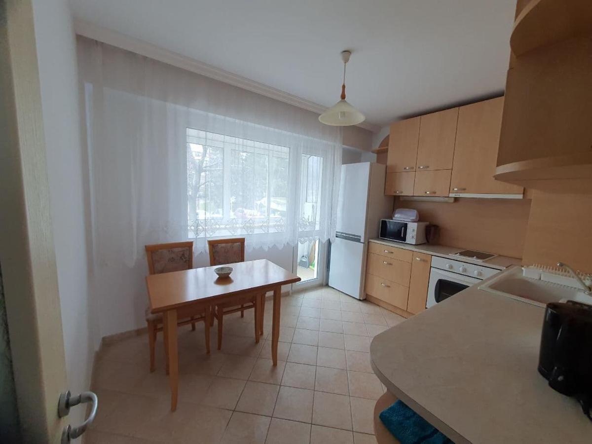 Апртамент Чайка Бл.17 Varna Buitenkant foto